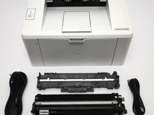 HP LaserJet Pro M102a, (0-10K), toner 100%, bęben 100%, kable