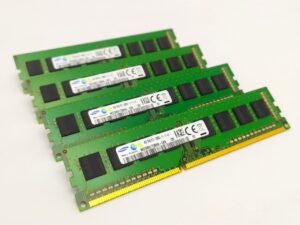 (11-11-A1) Samsung 4GB DDR3, 1600Mhz, 1Rx8, M378B5173BH0-CK0
